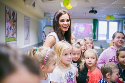 Natalia Szroeder na warsztatach czytajmybajki